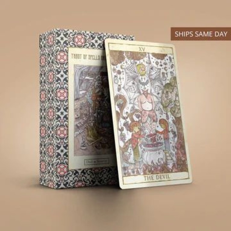 Колода Заклинаний и Зелий Таро из 78+2 дополнительных карт с буклетом / Tarot of Spells and Potions 78+2 Extra Cards Deck with Guidebook